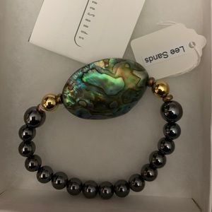 Stretch abalone bracelet with black beads